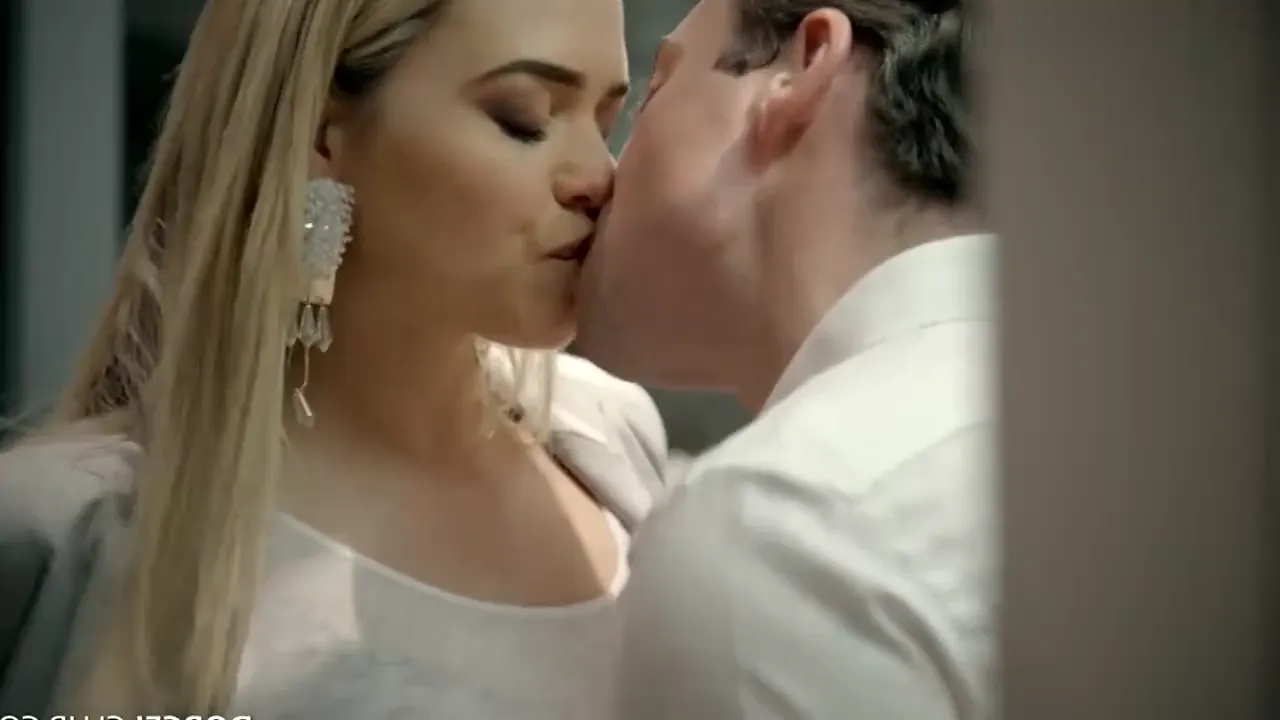 Mia Malkova finished the job