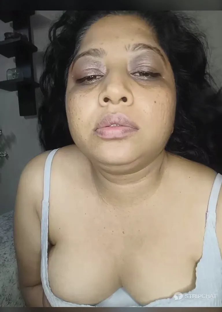 Indian stripchat Baby_g77 boobs massage