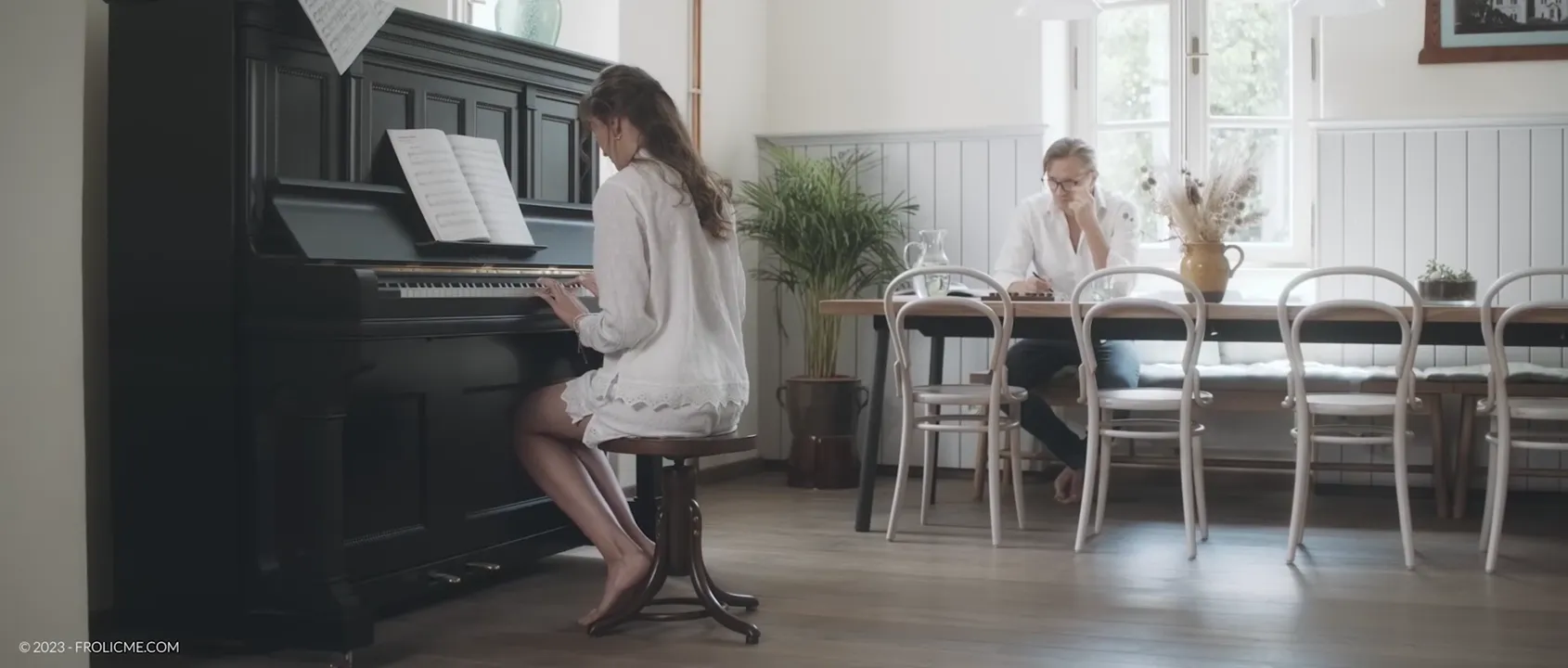 Stacy Cruz And The Piano