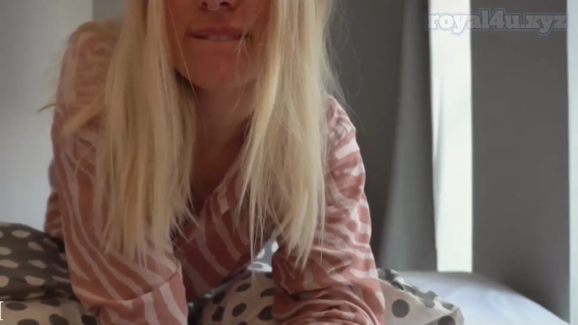 Big Ass Busty Blonde Stepsister Fucked In The Morning