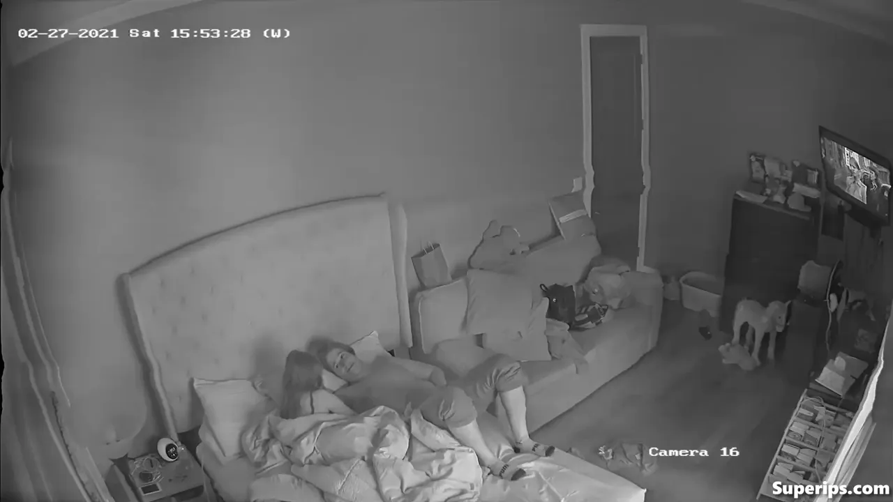 IPCAM – American teen virgin gets fucked by her boyfriend