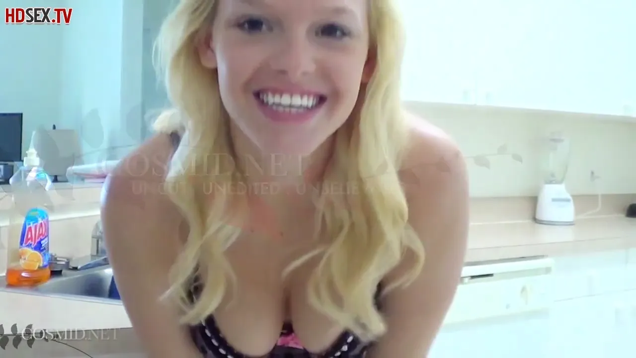 Curvy Blonde Takes a Break from Dishwashing for a Steamy Solo Moment