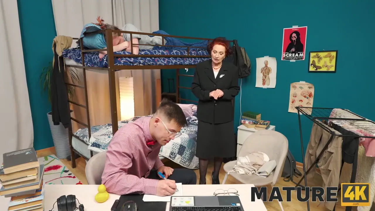 Mature Woman with Curves Enjoys Wild Night with Student