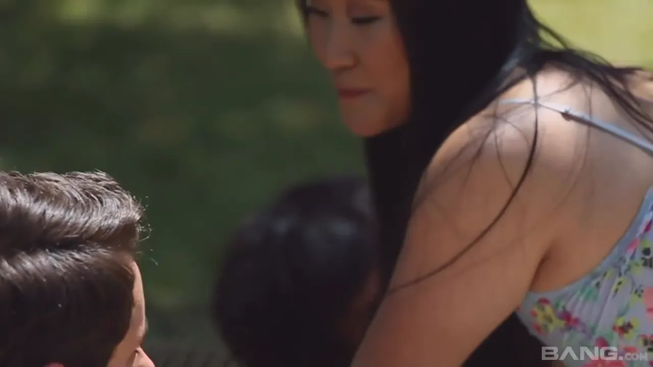Asian Beauty Delivers Dual Pleasure with Expert Oral Skills