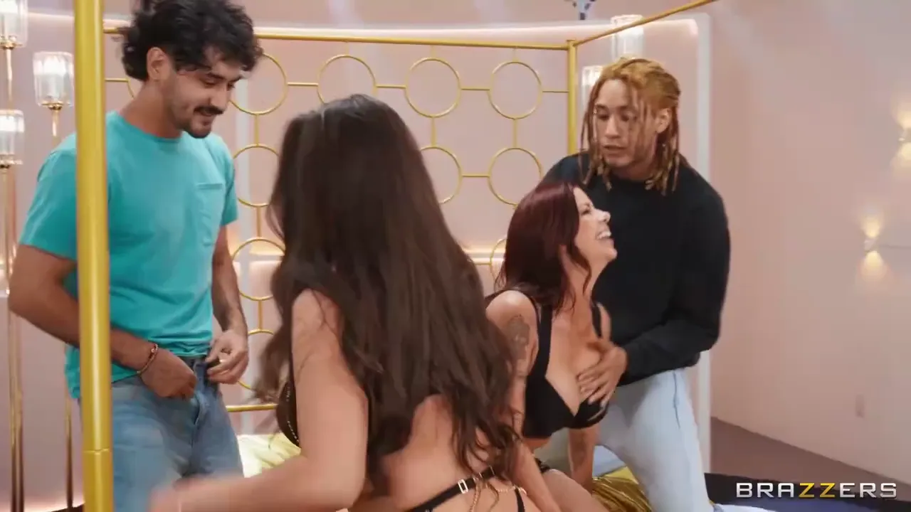 Passionate MILFs with Curvy Assets in Exciting Group Action