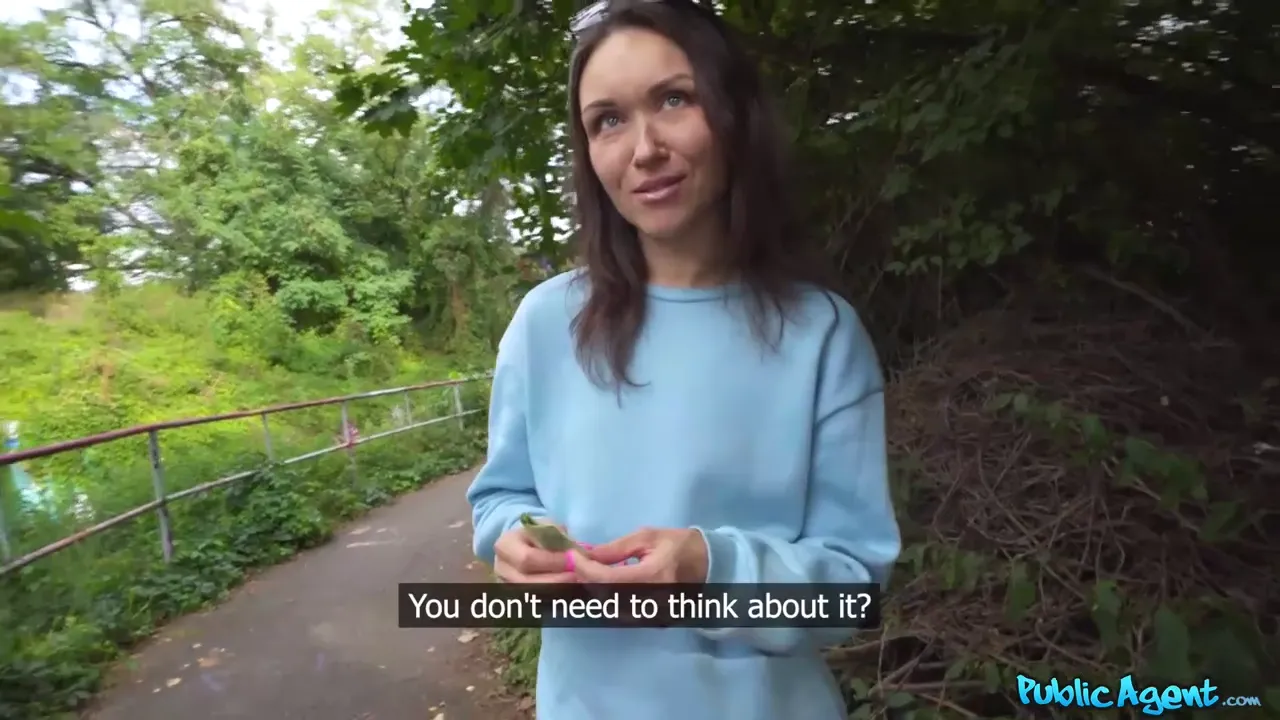 Seductive Brunette Gives an Incredible Blowjob in Public