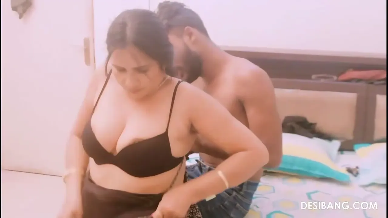 Curvy Beauty with a Big Booty Gets Wild with Bearded Stud