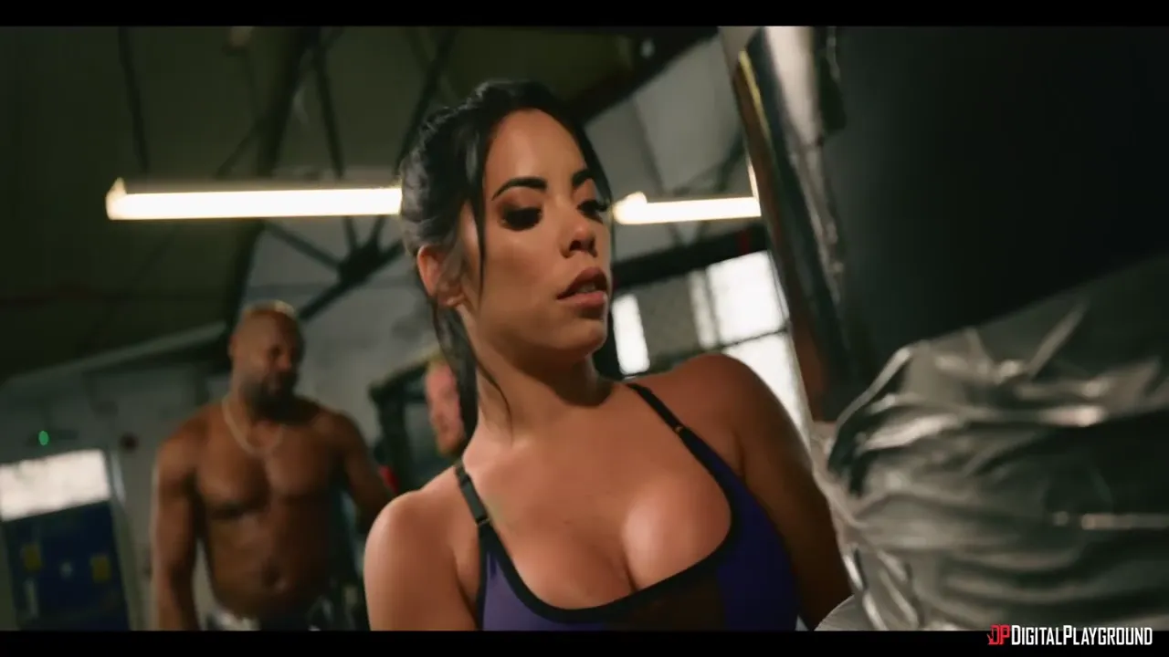 Busty Boxer Delivers Incredible Oral Skills in Intense Scene