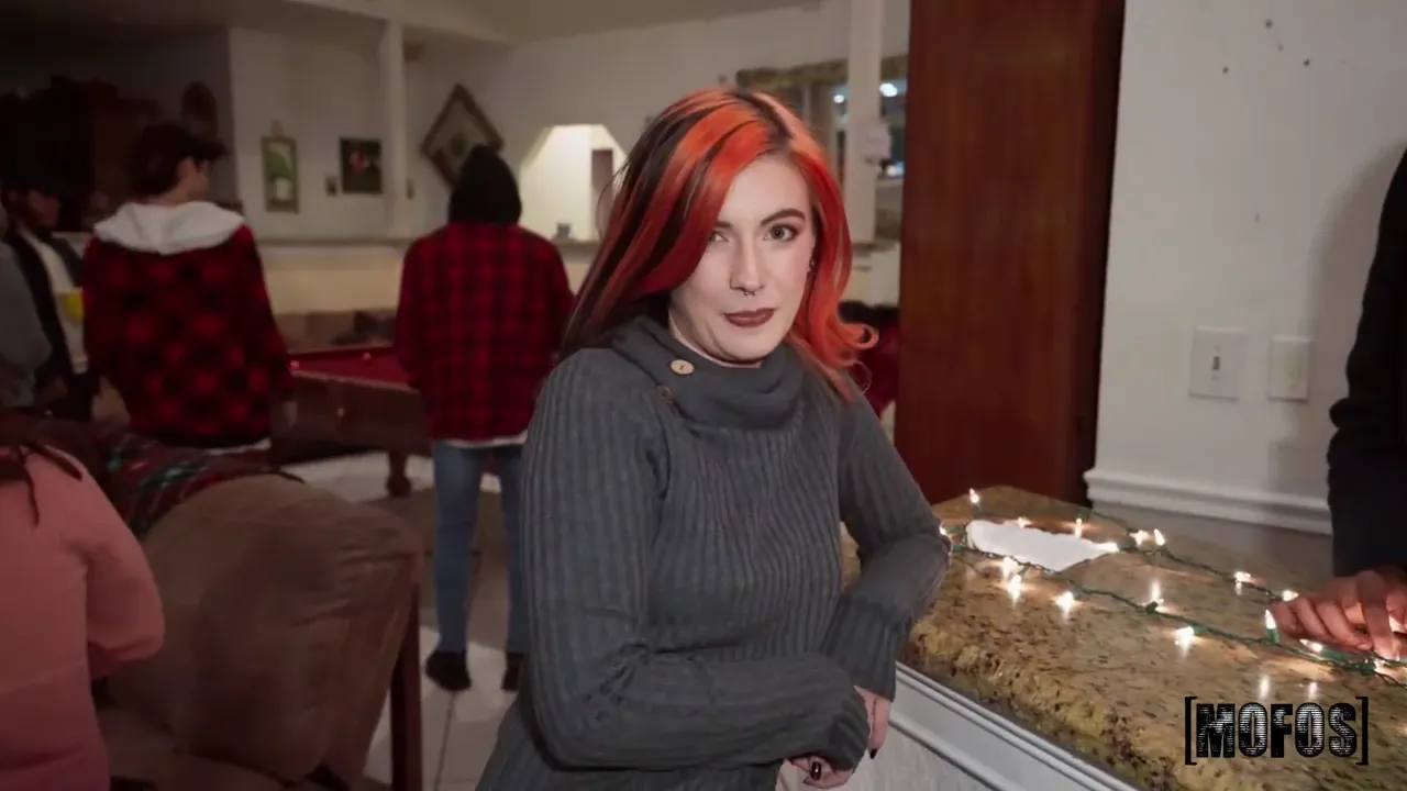 Redhead Beauty with Curves Enjoys Steamy Anal Experience