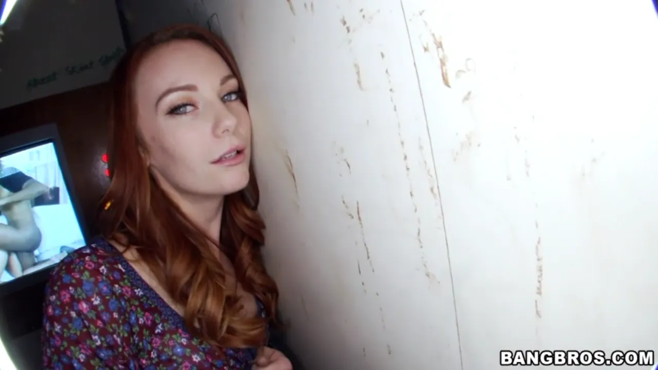 Seductive Redhead Delivers an Amazing Blowjob to a Stranger