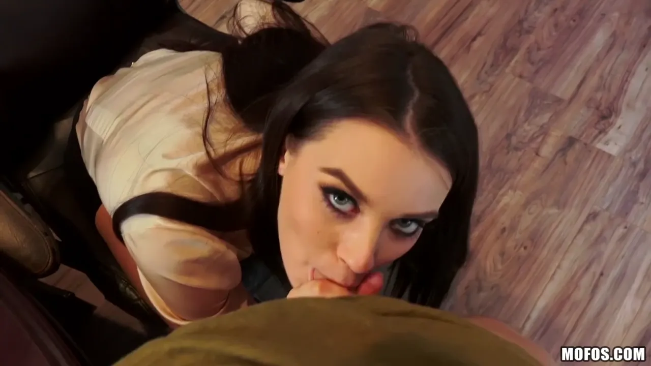 Strict Boss with Curves Gets Steamy in the Office
