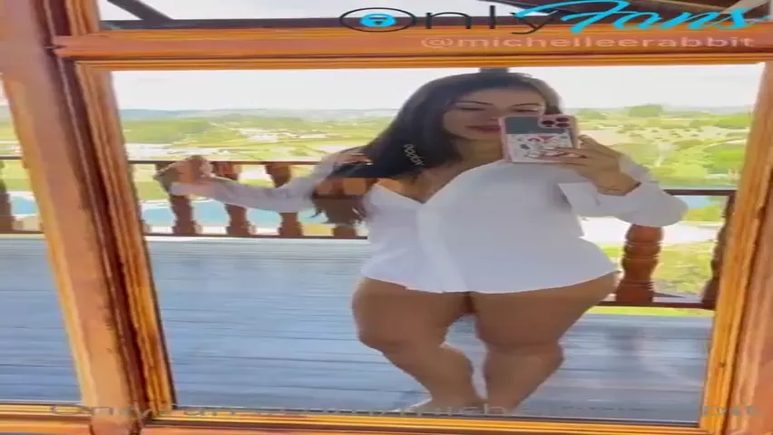 Sensational Curvy Lesbian Delights with Intimate Fingering