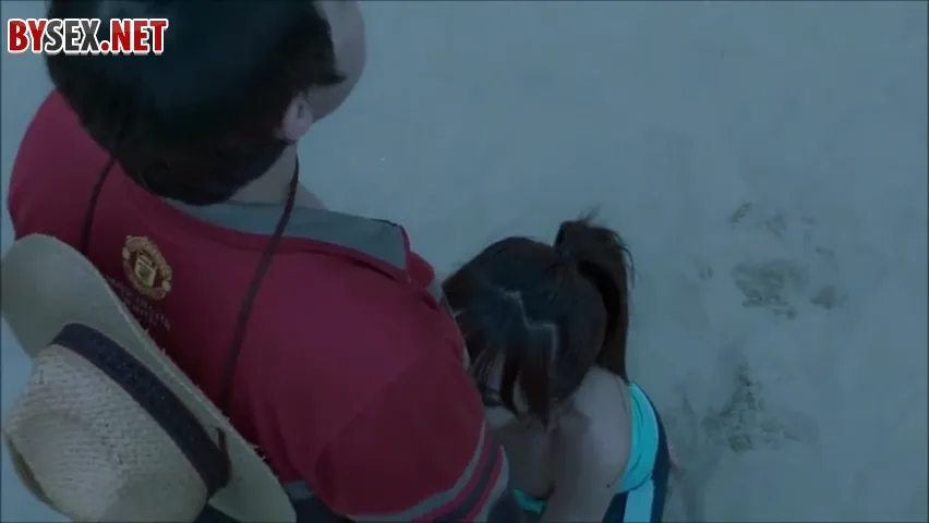 Intense Beach Encounter: Adventurous Guy Passionately Pleasures a Young Beauty