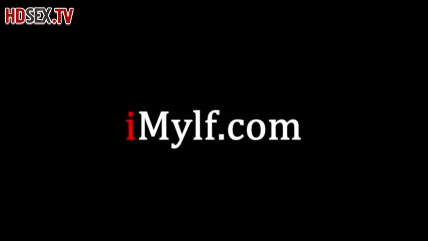 Sensational MILF with Big Breasts Delivers an Unforgettable Experience