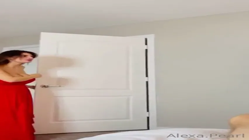 Sensational Blowjob from Busty Beauty: An Unforgettable Experience