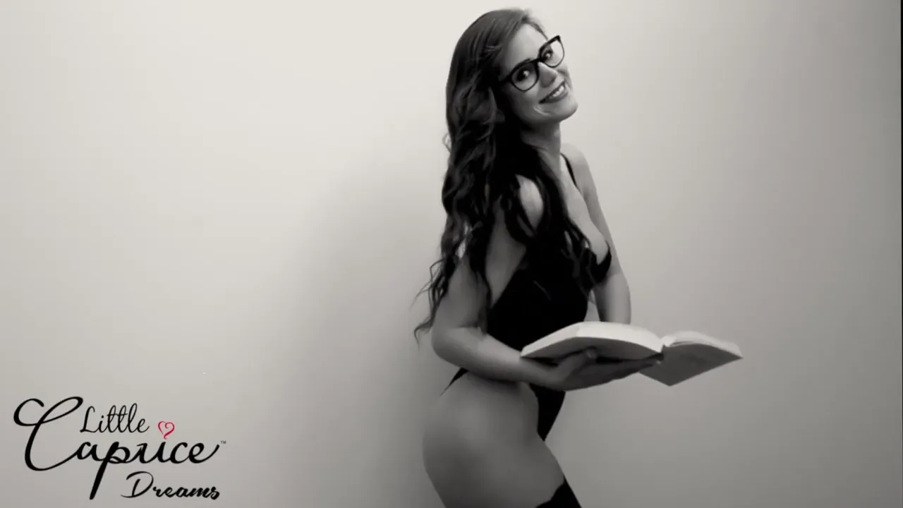Intense POV Anal Encounter with a Seductive Temptress
