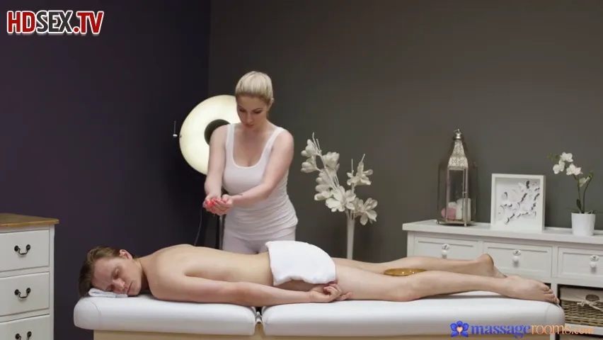 Sensational Beauty with Big Breasts Jumps After a Relaxing Massage