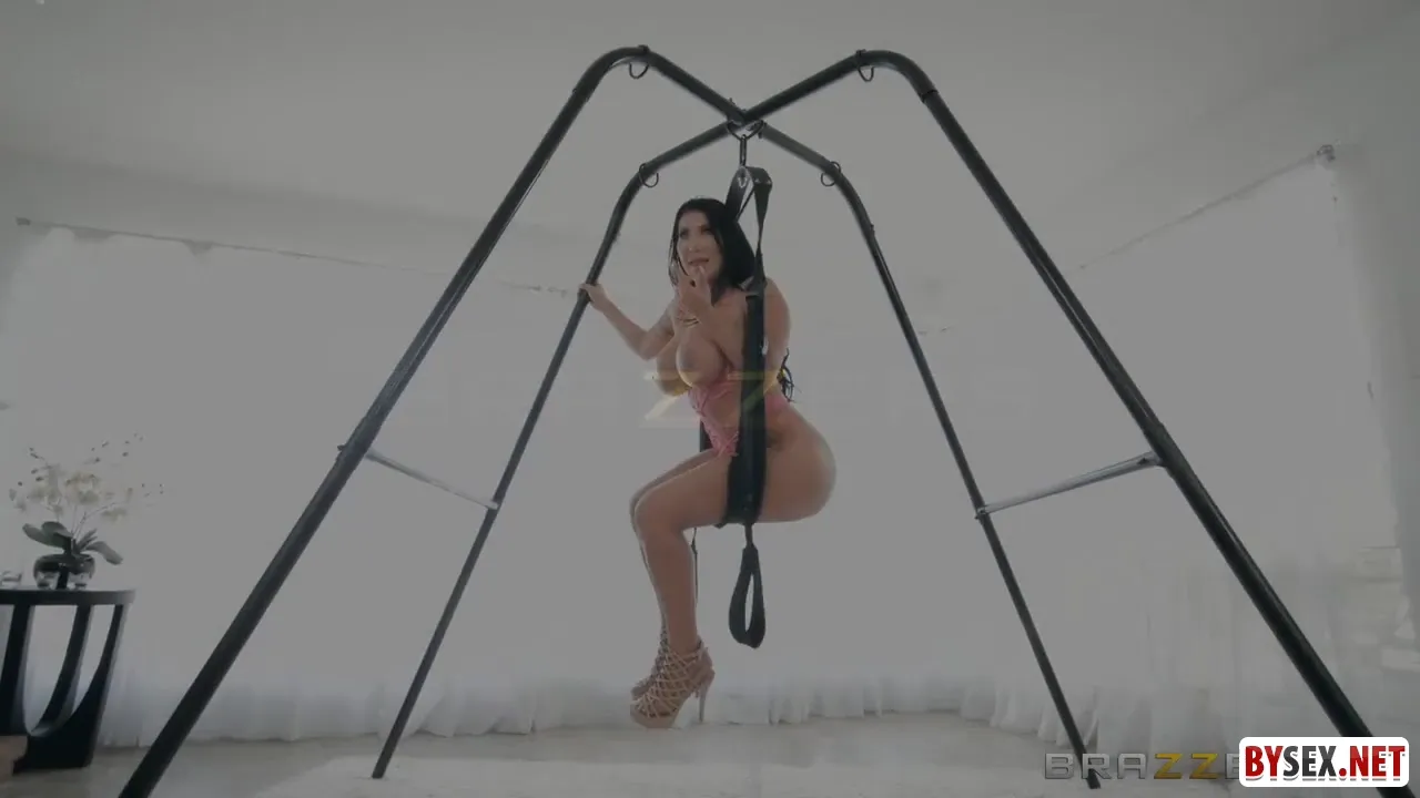 Passionate Encounter: Hot Anal Action with Angelika Taylor