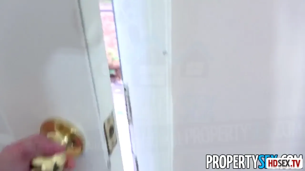 Brunette Embraces Hardcore POV Pleasure