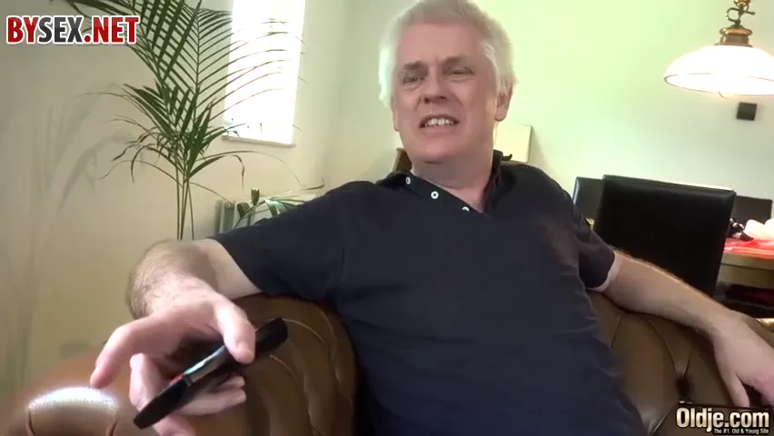 Energetic Grandpa and Charming Granddaughter: A Passionate Encounter