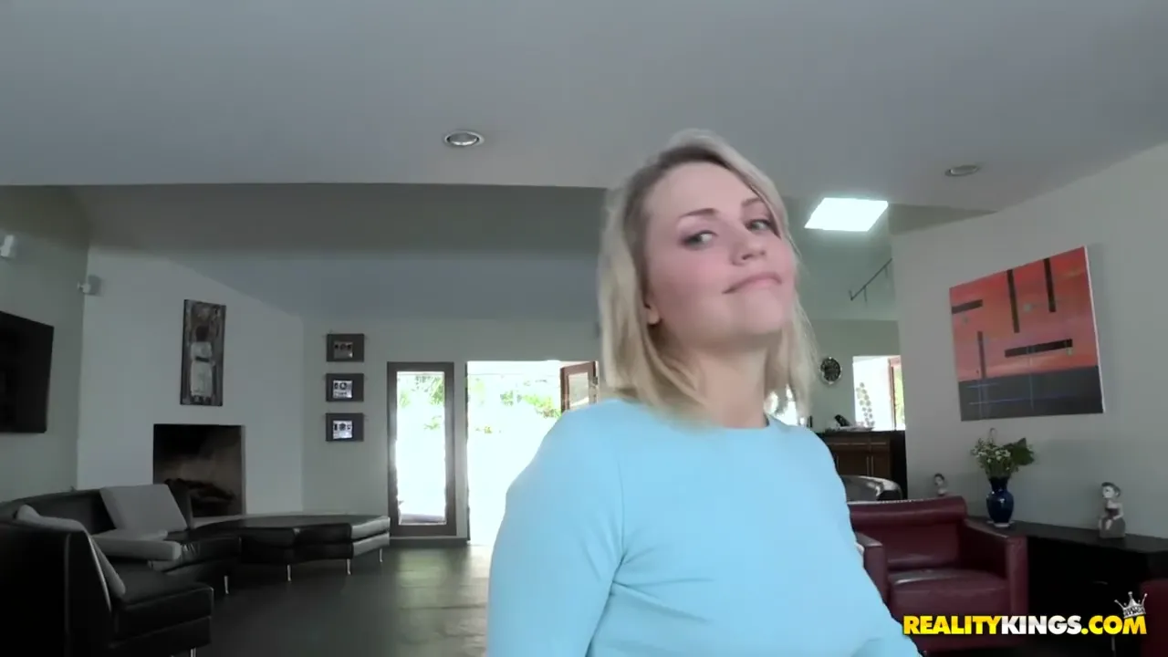 Curvy Blonde Beauty Enjoys Steamy Encounters