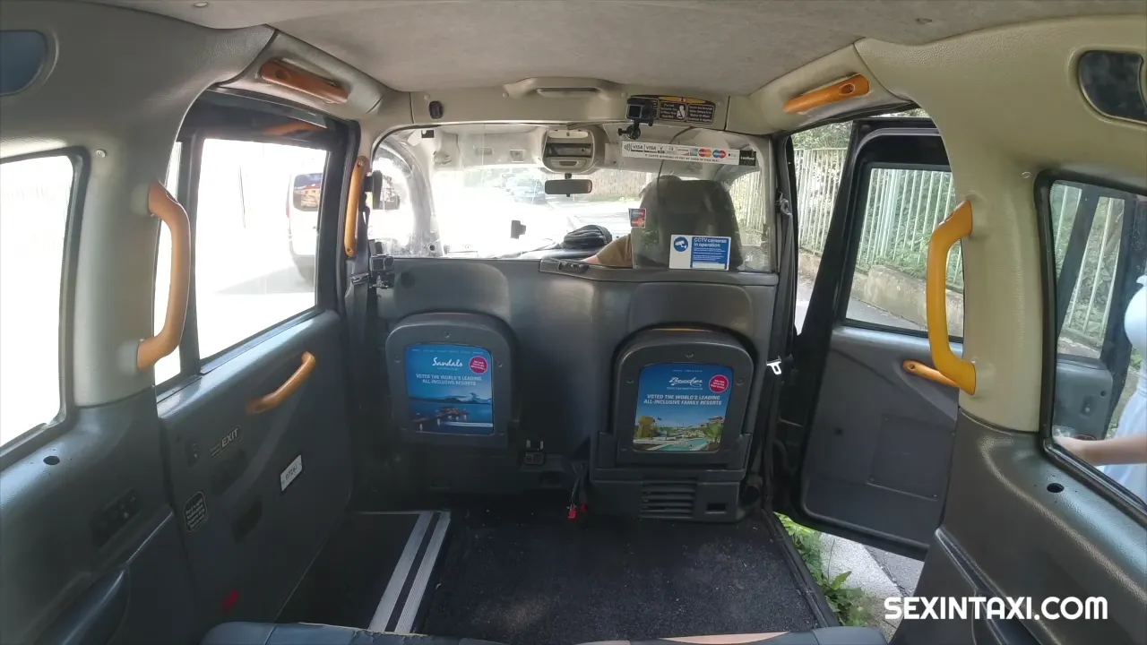 Sexy Blonde Has A Hot Ride In A Taxi