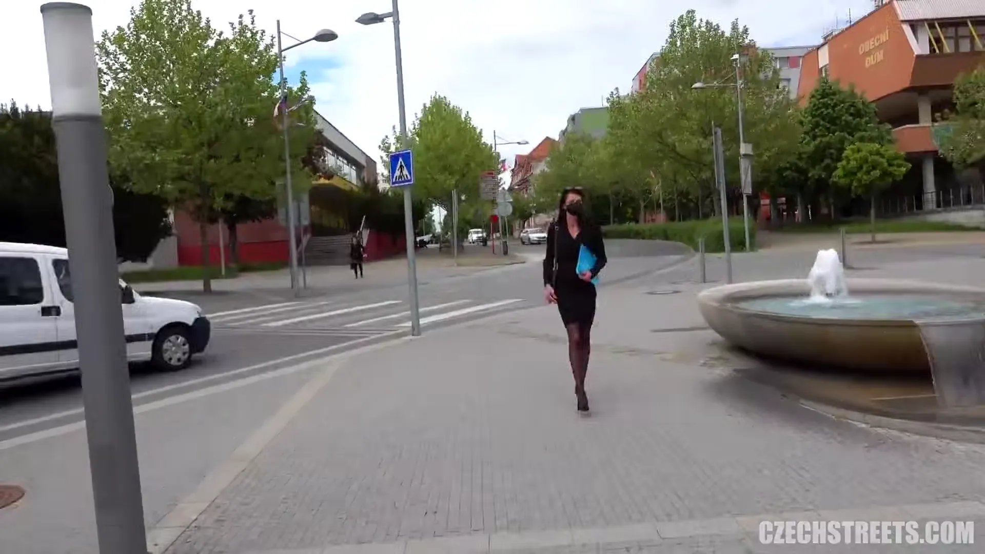 Nina Roca – Czech Streets
